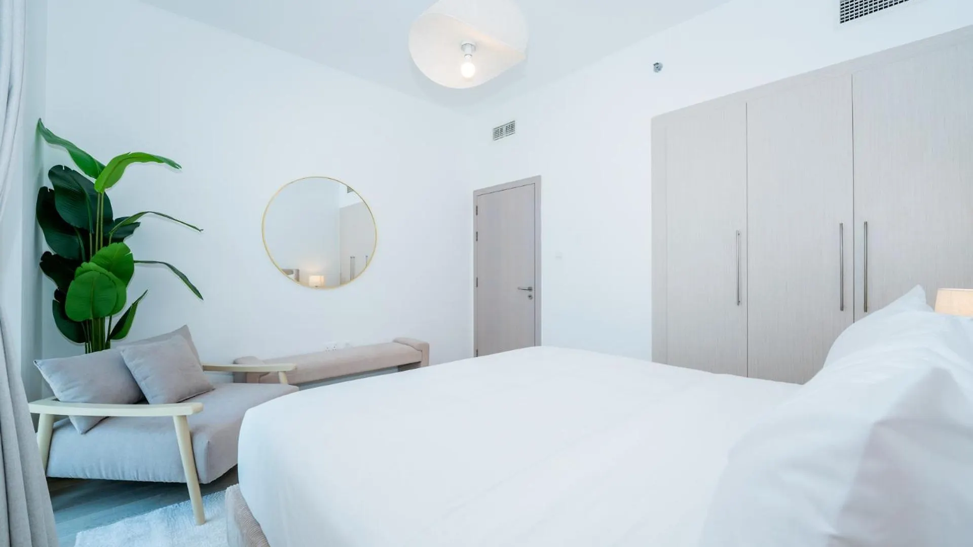 One Bedroom Apartment By Otolo Homes With Free Yas Theme Park Tickets Abú Dhabí