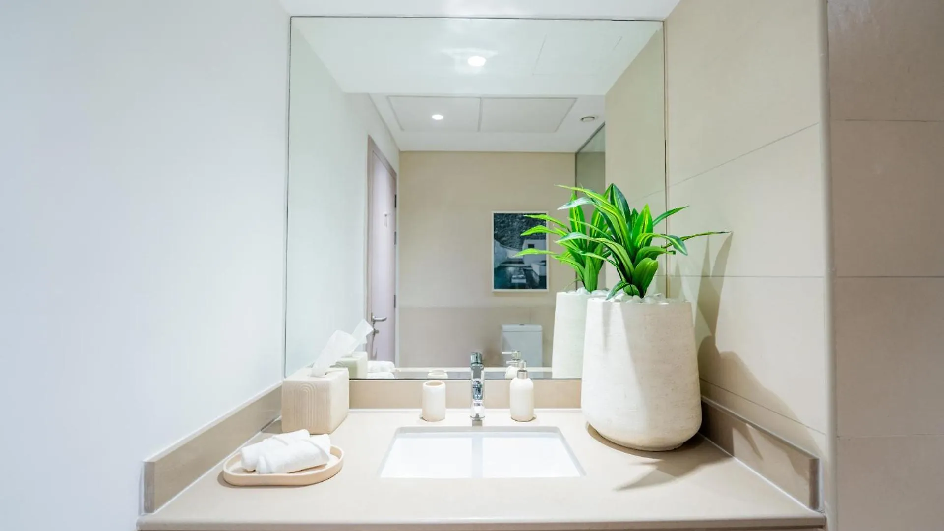 One Bedroom Apartment By Otolo Homes With Free Yas Theme Park Tickets Abú Dhabí 0*,  Spojené arabské emiráty